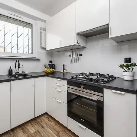 Lumina 2-room Near The Old Town