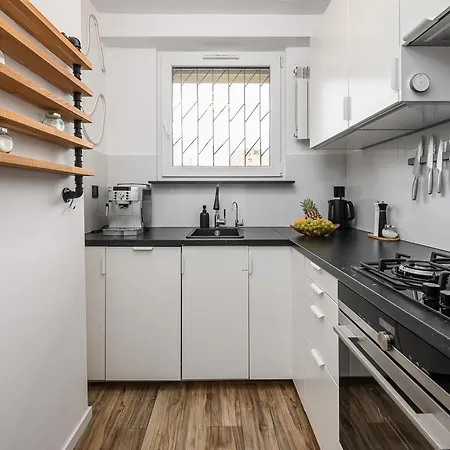 Lumina 2-room Near The Old Town *