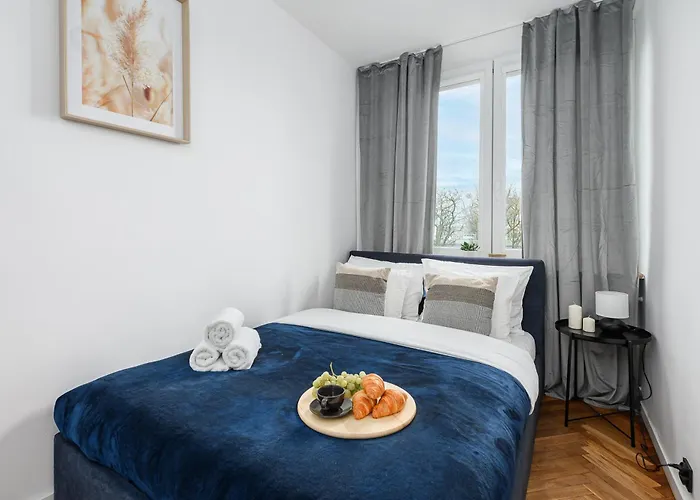 Lumina 2-room Near The Old Town * Varšava