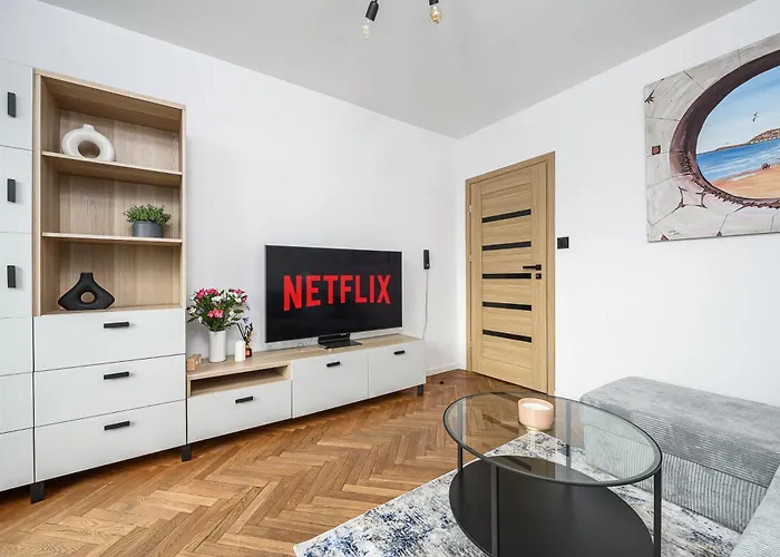 Apartment Lumina 2-room Near The Old Town